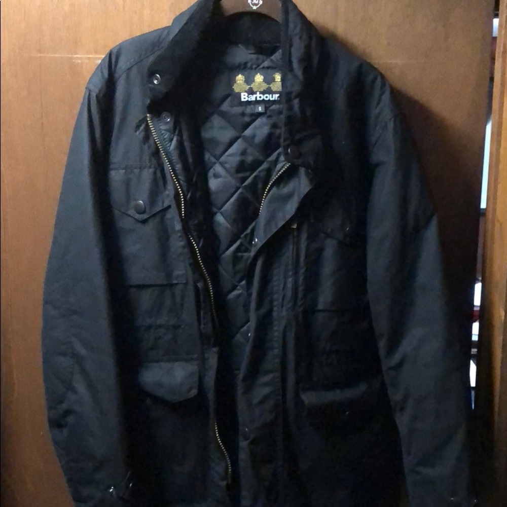 Men’s Barbour coat small